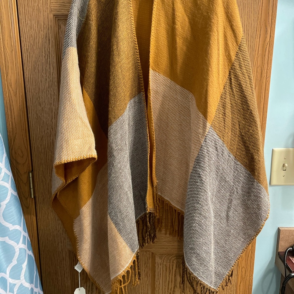 Mudpie blanket scarf one size NWT